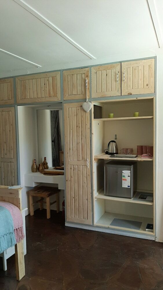 Hotel Herberg Guest House & Coffee Shop