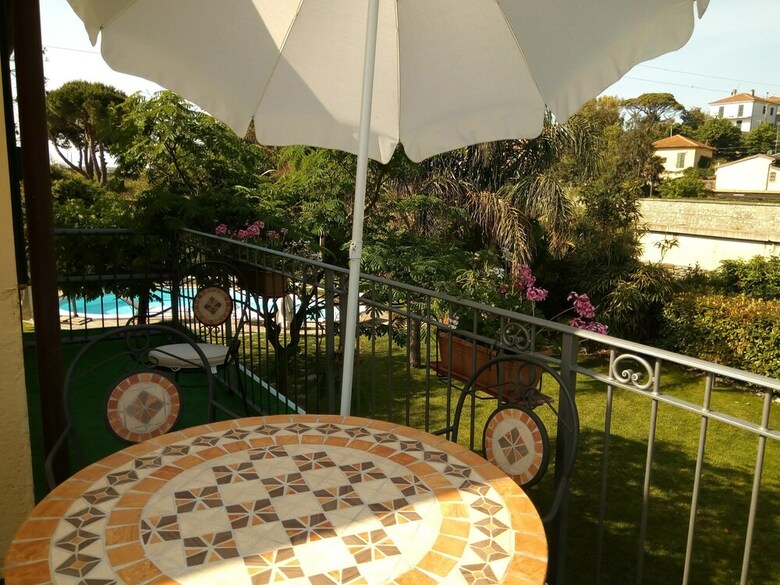 Apartamentos Nel Giardino Di Renzo