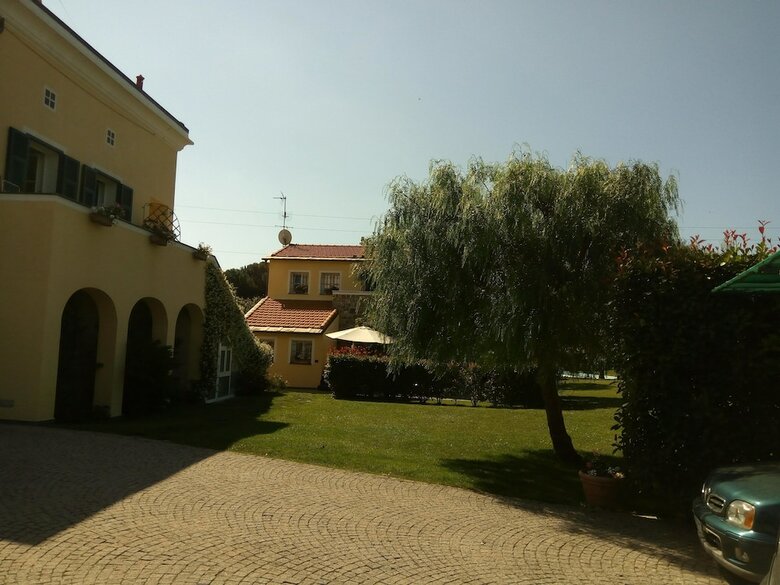 Apartamentos Nel Giardino Di Renzo