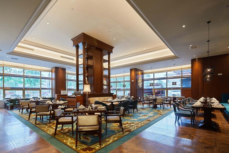 Fu Rong Ge Hotel