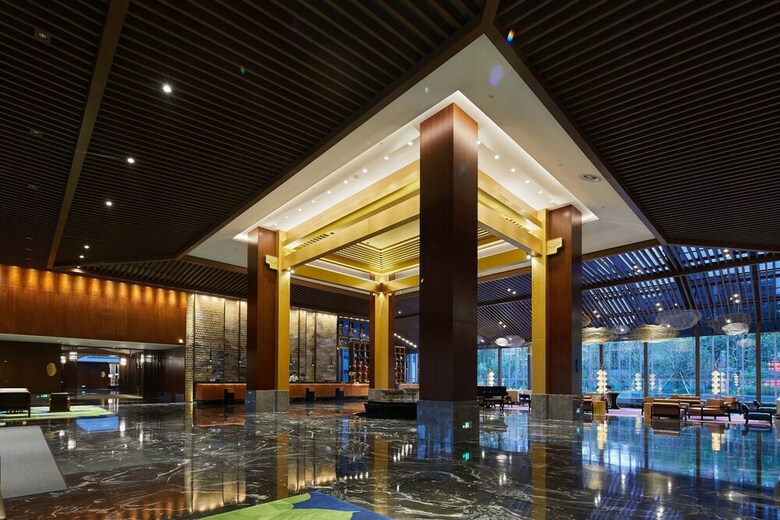 Fu Rong Ge Hotel