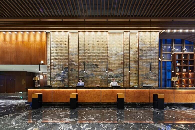 Fu Rong Ge Hotel