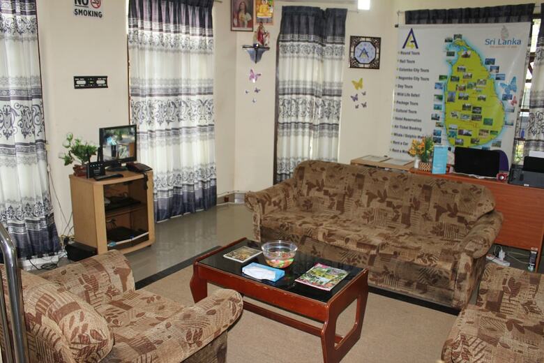 Hostal A4 Residence Colombo Airport