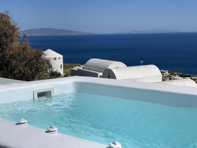 Sunrise Private Villas