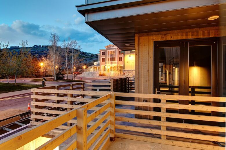 Abode At Rio Grande Villa