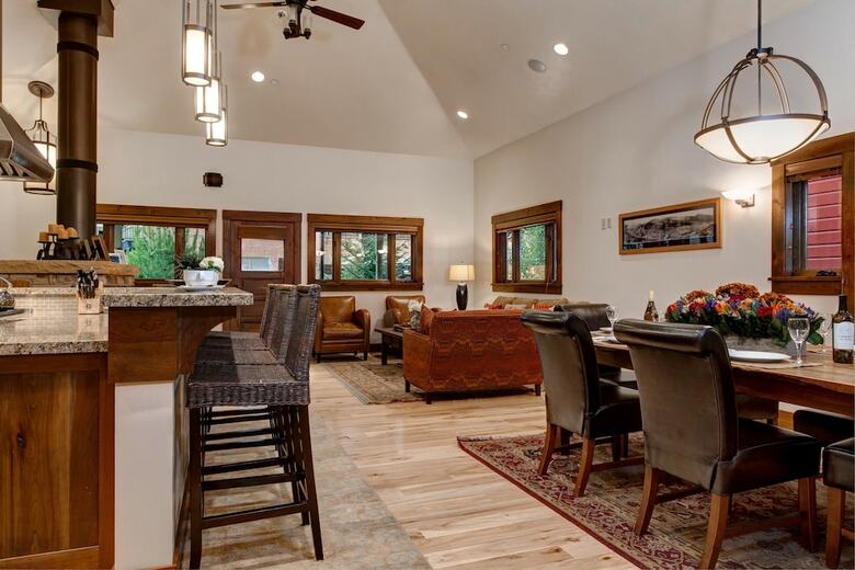 Abode On Park Ave