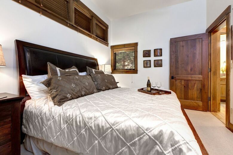 Abode On Park Ave