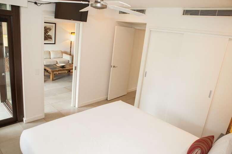 Apartamentos Sea Temple - 160 Luxury Swimout