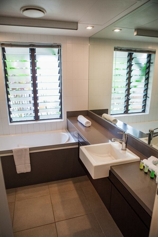 Apartamentos Sea Temple - 160 Luxury Swimout