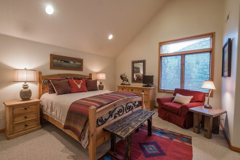 Abode In Deer Lake Village At Deer Valley
