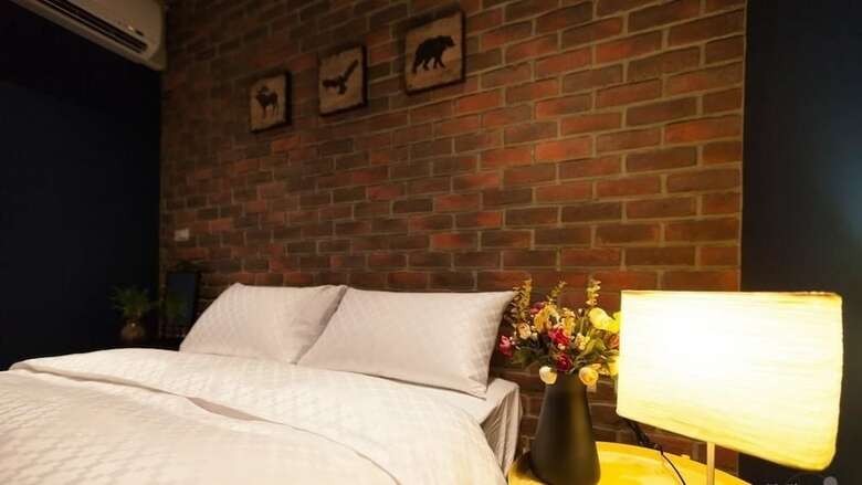 Bed & Breakfast Seed House