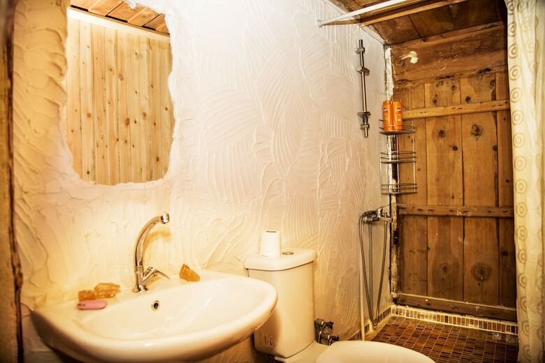 Hostal Seles Camping - Adults Only
