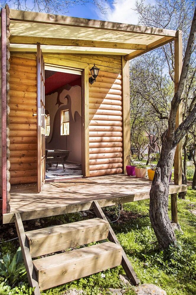 Hostal Seles Camping - Adults Only