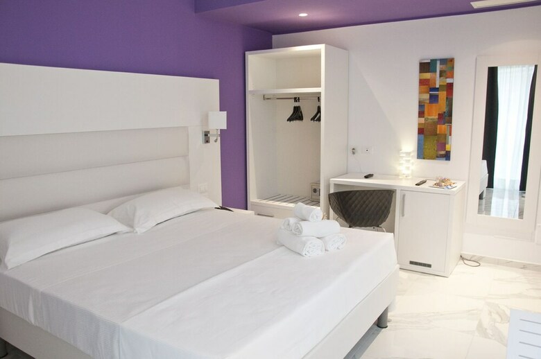 Hotel Ambruosi Village Resort & Spa