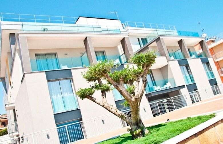 Hotel Ambruosi Village Resort & Spa