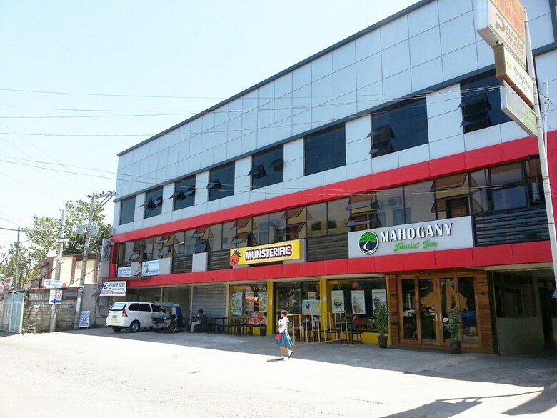 Hotel Mahogany Tourist Inn