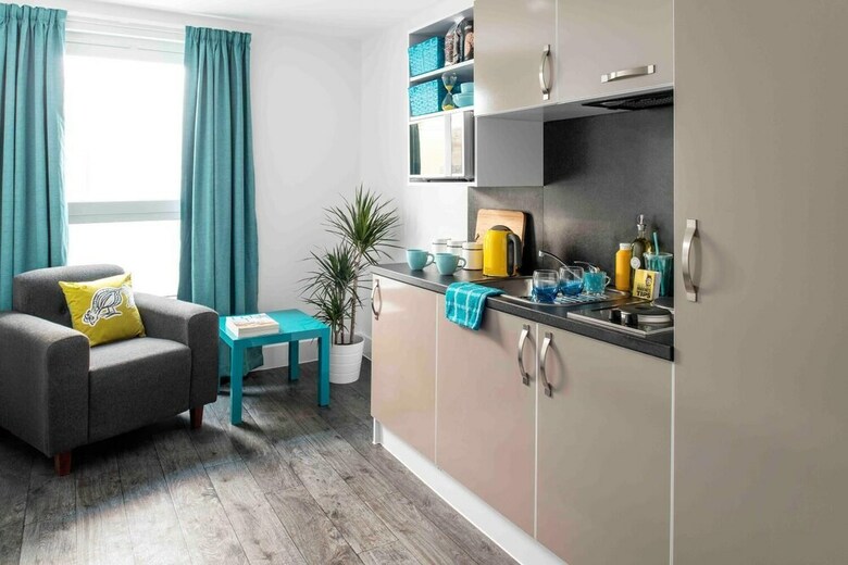 Apartamentos Canal Point