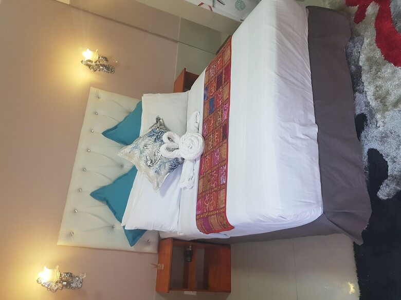 Hotel Rj's Guesthouse