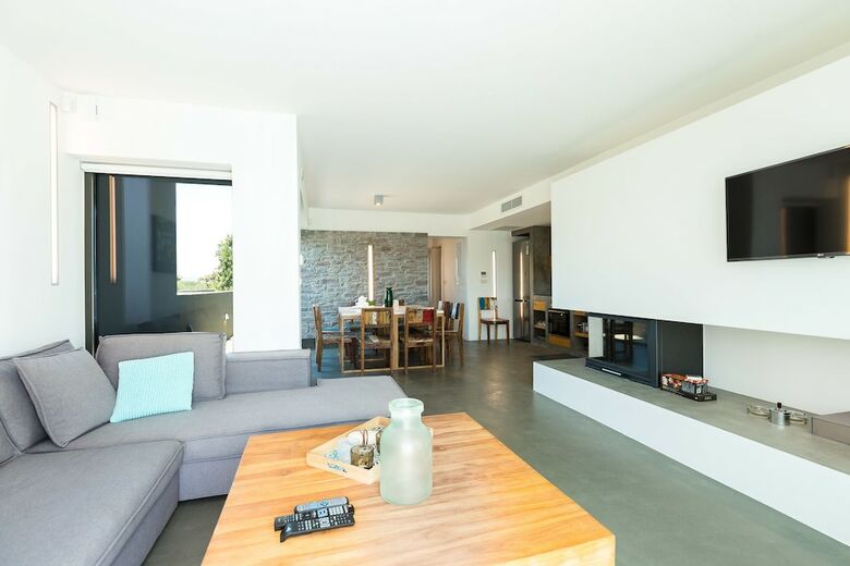 Villa Aspro By Elea Luxury Villas
