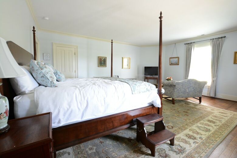 Woodville Bed And Breakfast