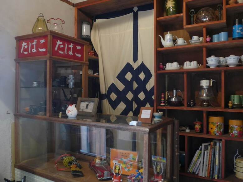 Hostal Small World Guest House - Hostel