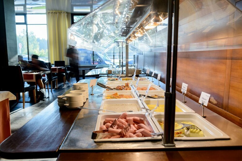 Skyport Hotel