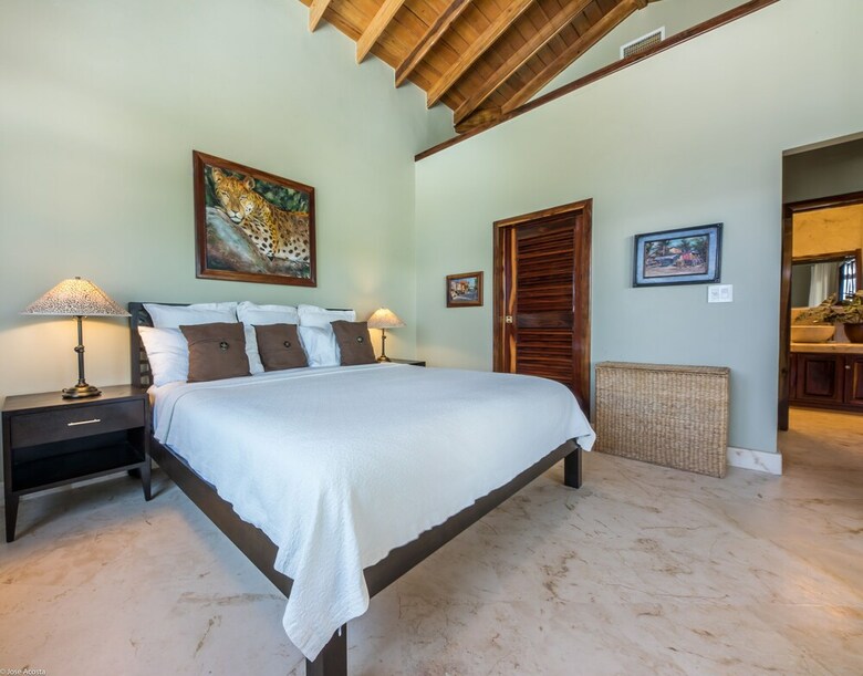 Hotel Belizean Cove Estates