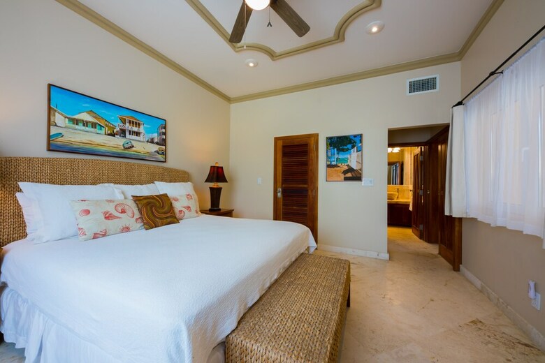 Hotel Belizean Cove Estates