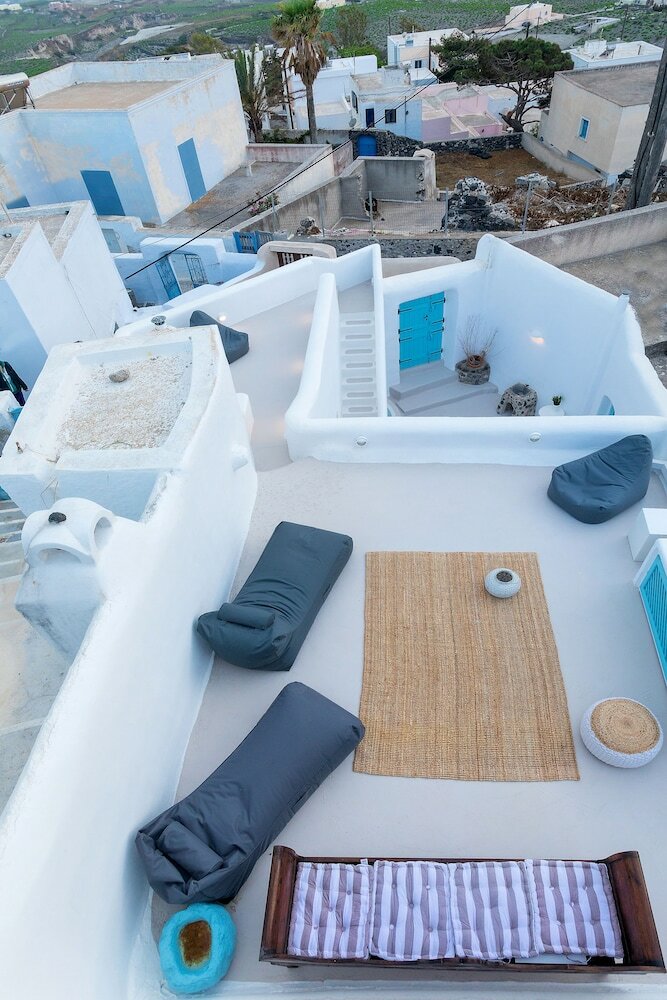 Villa Kalamia Cave House