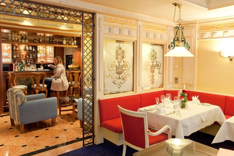 Hotel Wei�es Ro� Marienberg
