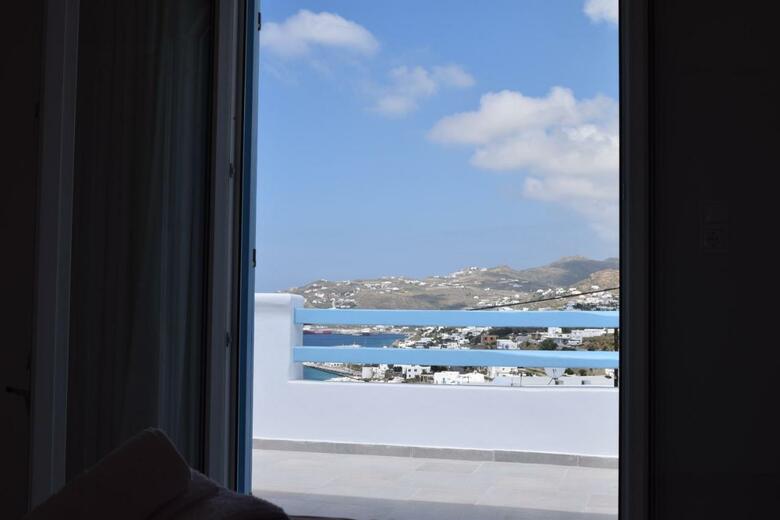 Hotel Eternal Suites