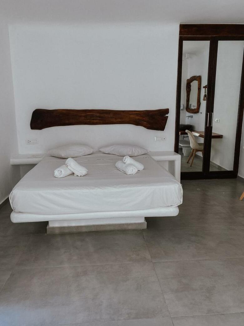 Hotel Eternal Suites