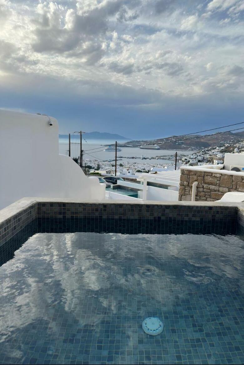 Hotel Eternal Suites