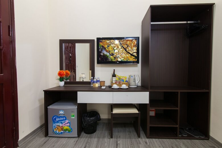 Hanoi Elpis Hotel