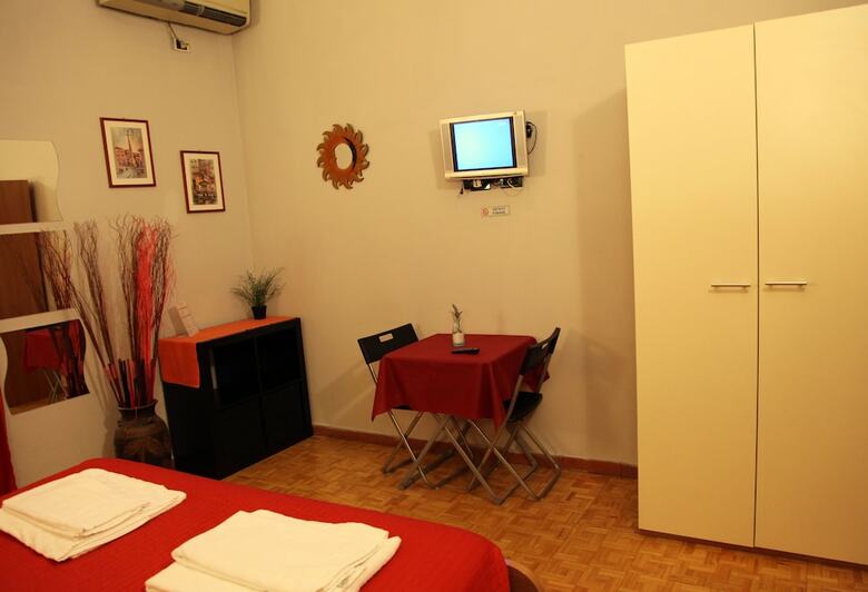 Hotel B&B Carlo Felice