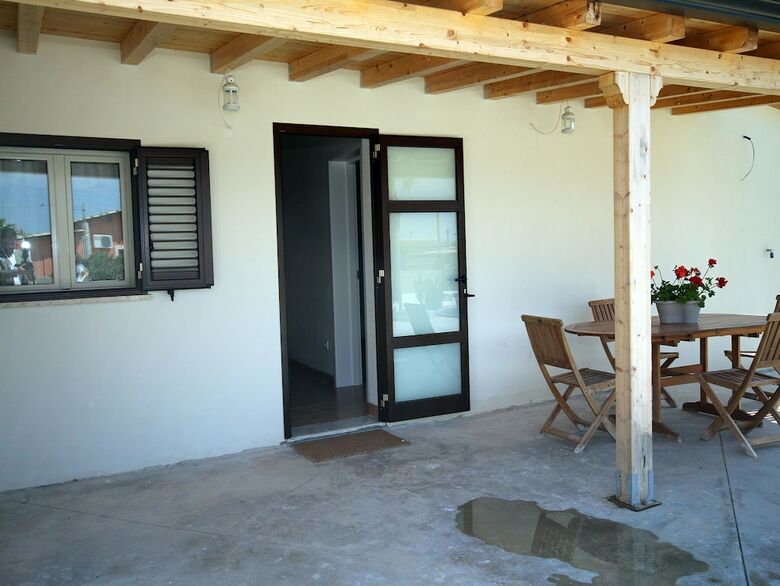 Casa Syramusa Con Piscina