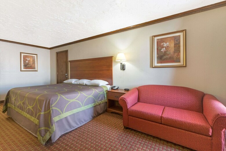 Hotel Super 8 By Wyndham Enid