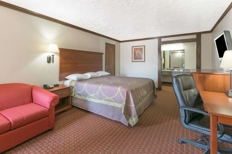 Hotel Super 8 By Wyndham Enid