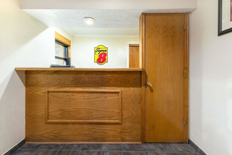 Hotel Super 8 By Wyndham Enid