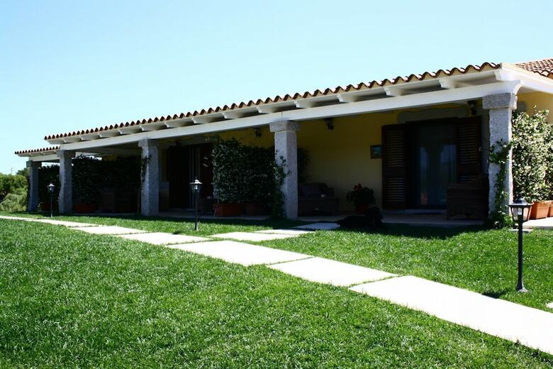 Cento Ulivi Hotel - Bed And Breakfast