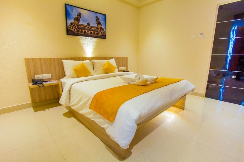 Hotel Northern Suites @ C Block