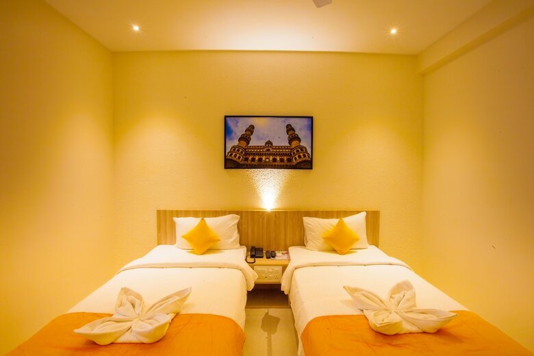 Hotel Northern Suites @ C Block
