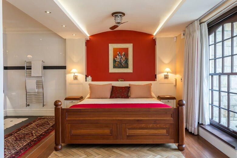 Hotel St James Manor