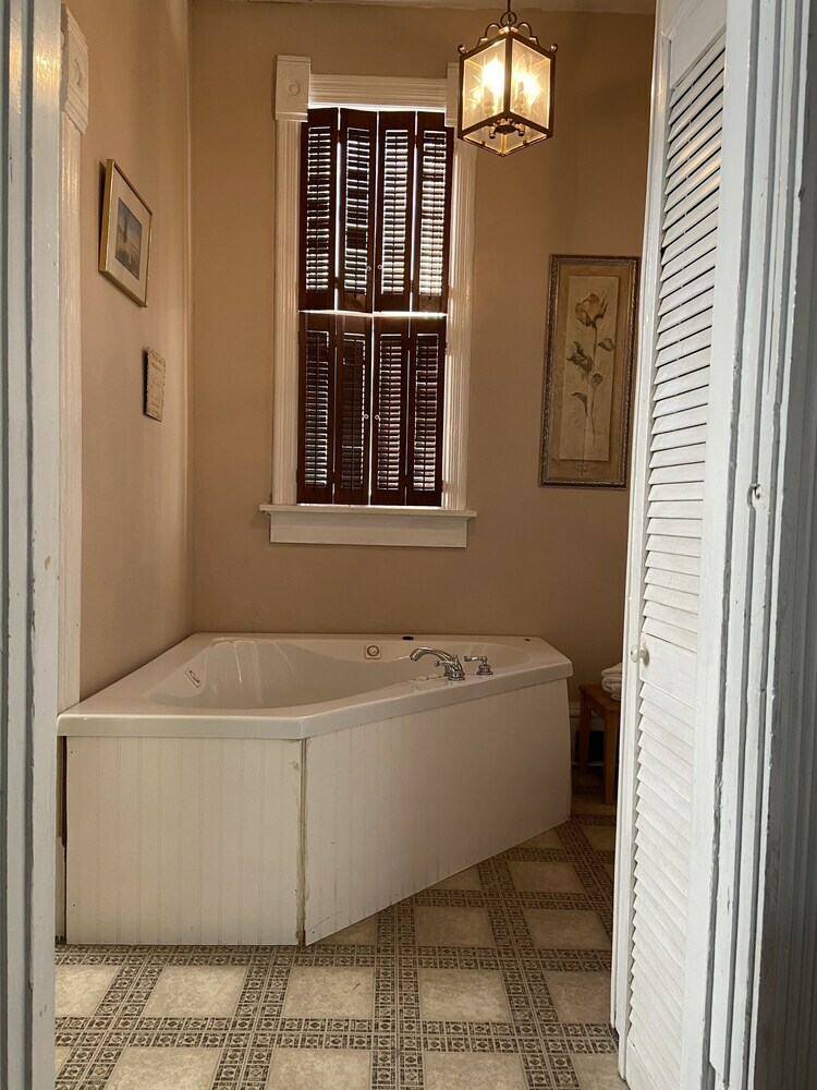 Bed & Breakfast The Queen Anne Inn