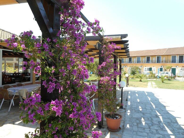 Egrypos Hotel & Apartments