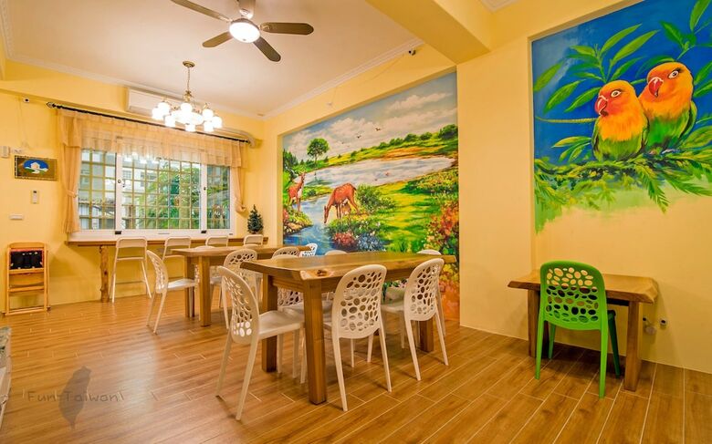 Bed & Breakfast Holby No.8 Elevator Homestay