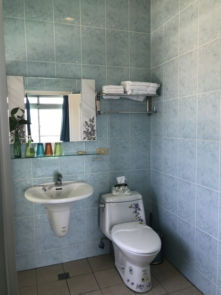 Hotel Hjs Guest House