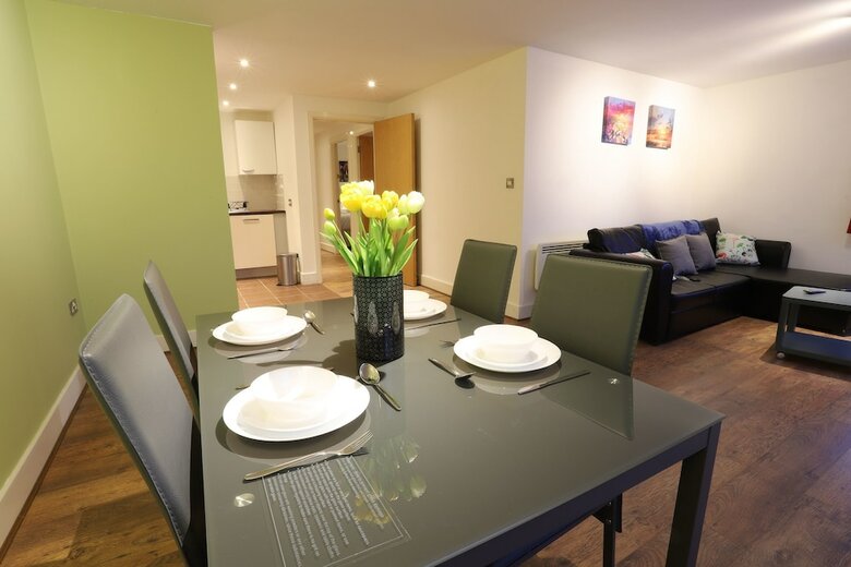 Icc Arena Fiveways Central Apartment