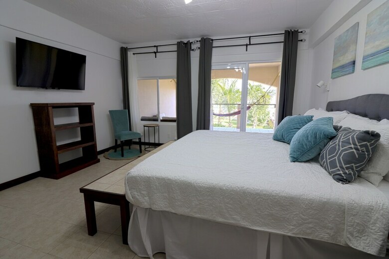Parham Plaza Hotel