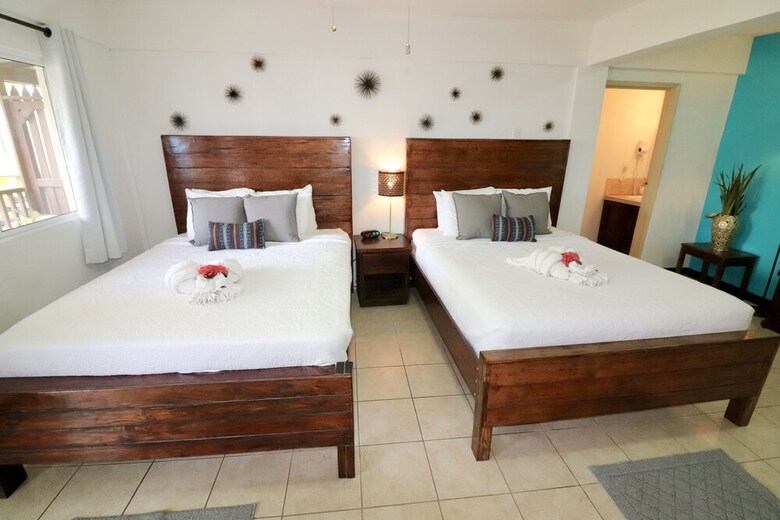 Parham Plaza Hotel